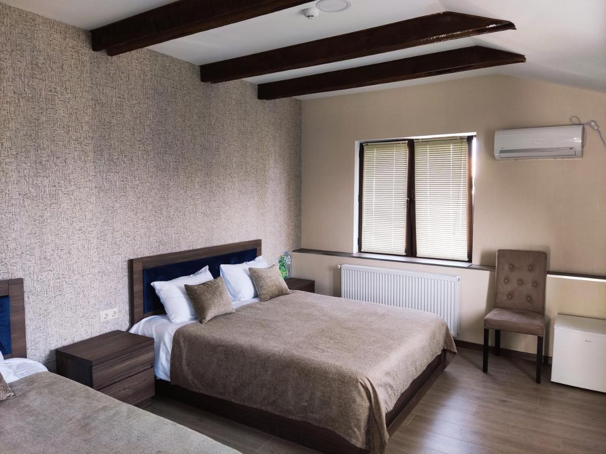 Guest House Spartak Tbilisi Esterno foto