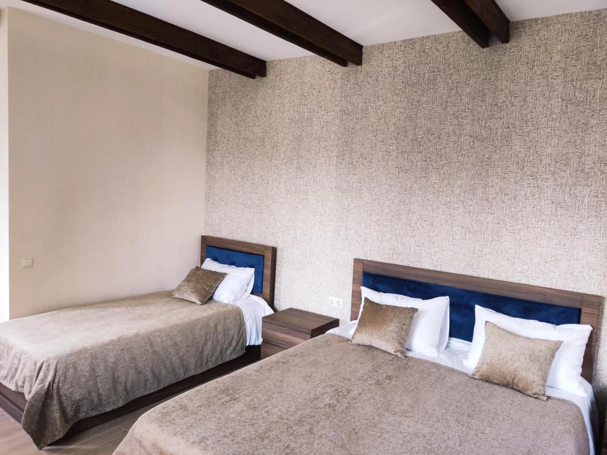 Guest House Spartak Tbilisi Esterno foto