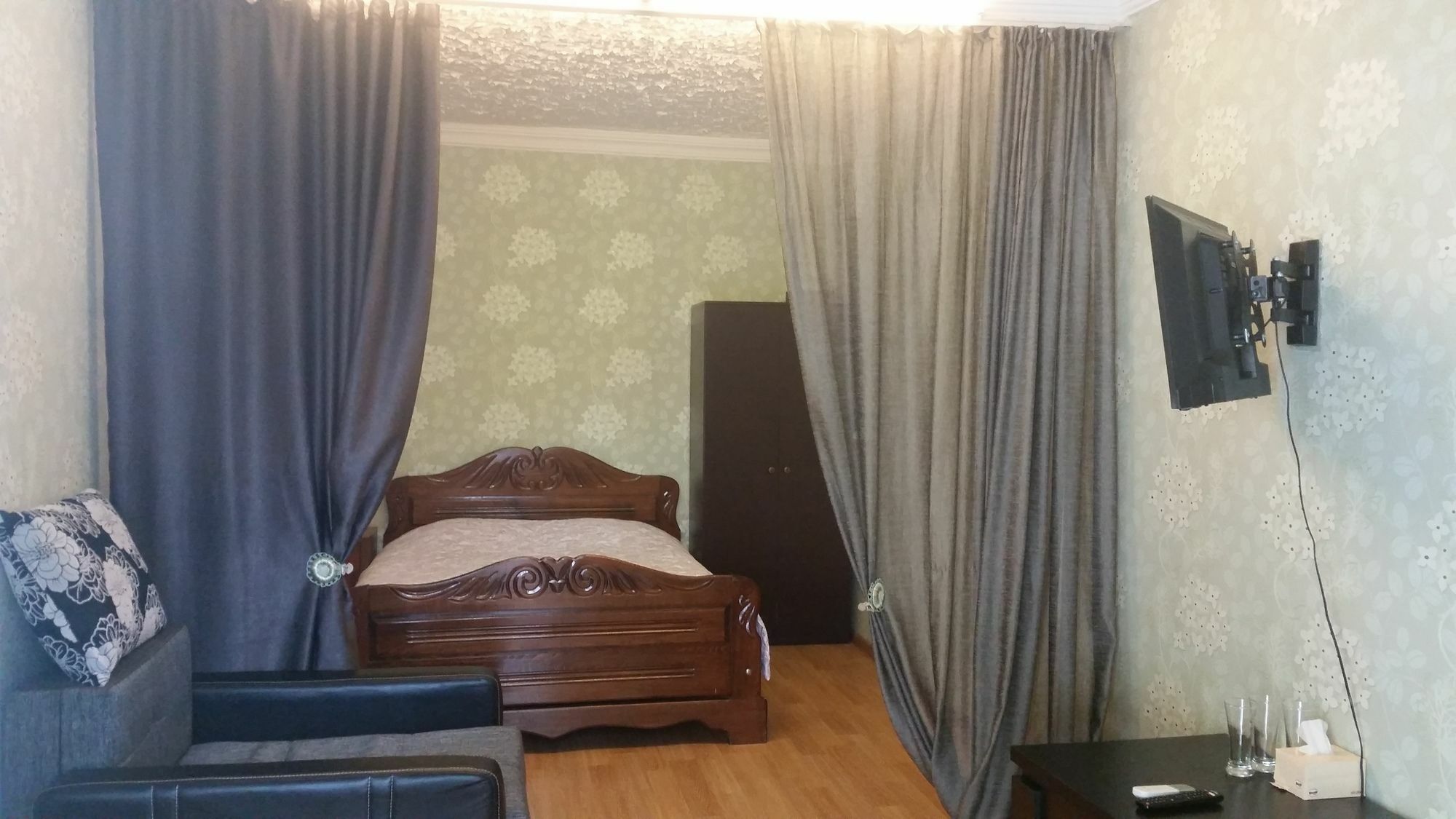 Guest House Spartak Tbilisi Esterno foto